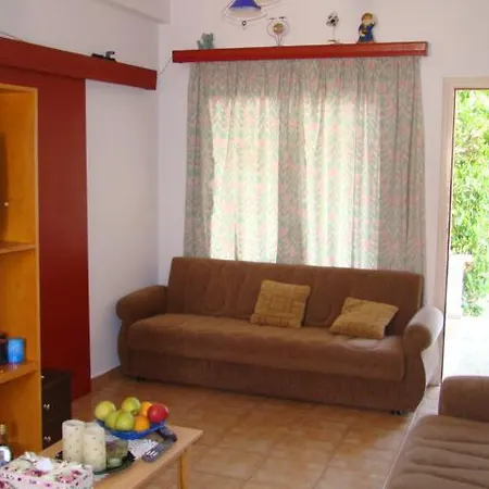 Дом отдыха Karystos House Айя-Напа