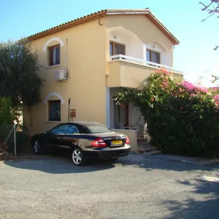Дом отдыха Karystos House Айя-Напа